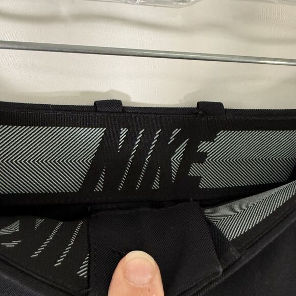 Nike Chino Shorts Men's 30 Solid Black Golf Button Zip Pockets Grip Waist - Picture 4 of 9